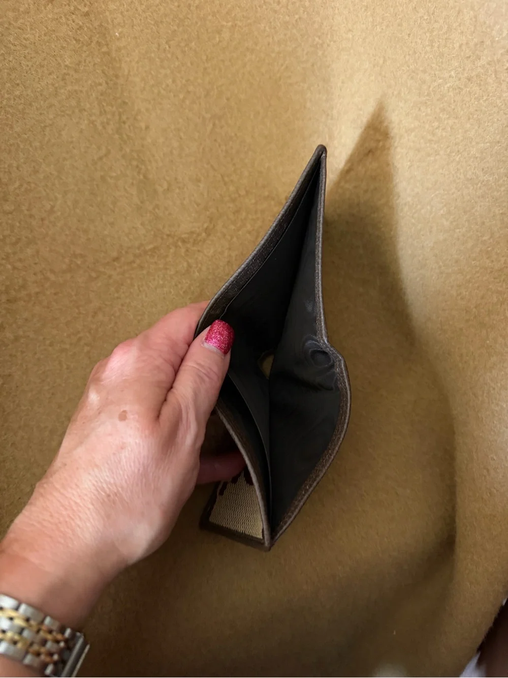 Gucci Brown & Beige GG Logo Canvas Bi-Fold Wallet - Full Inclusion (box & dusty)